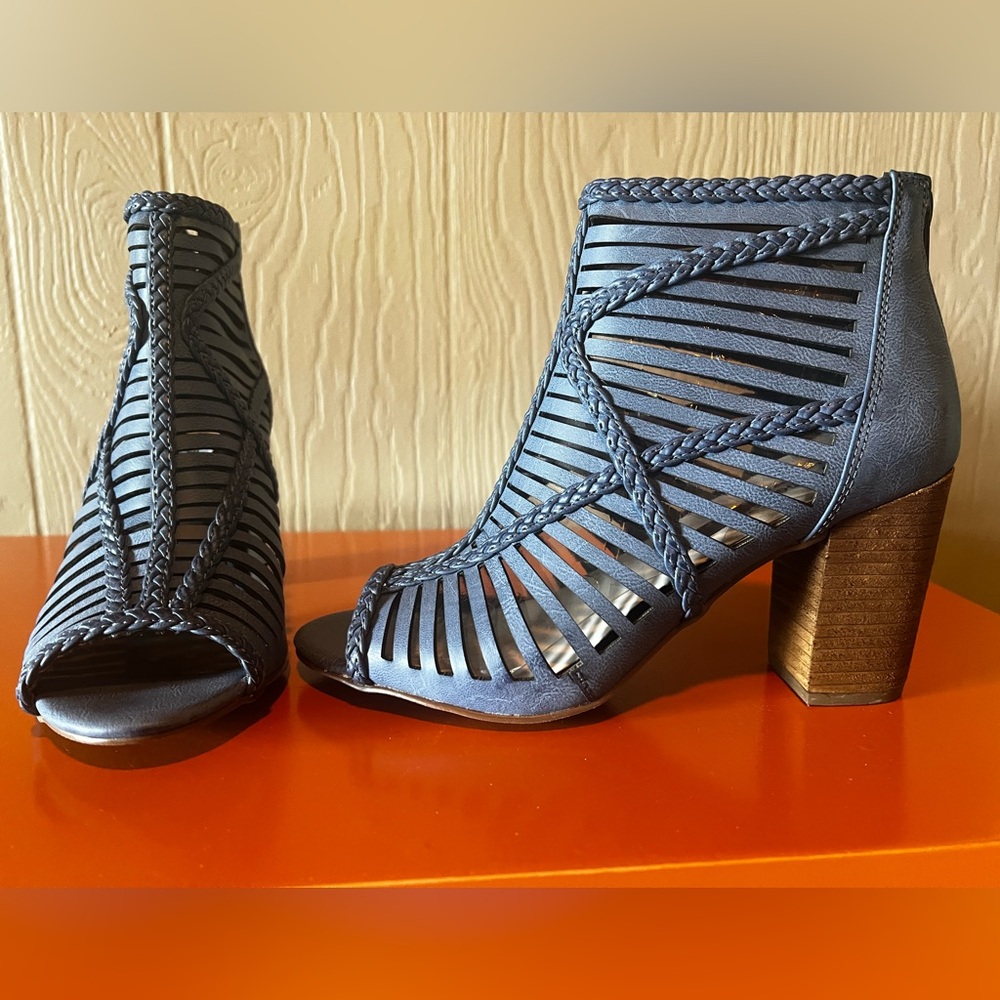 Blue Cut Out Stacked Wood Heels Open Toe Ankle Booties Boots 7.5